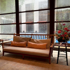 披露宴会場の新郎新婦ソファー席|774162さんのWITH THE STYLE FUKUOKA（ウィズ ザ スタイル フクオカ）の写真(2552507)