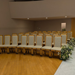 新郎新婦から見たチャペル左側