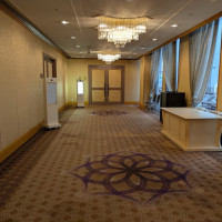 月華前のロビー