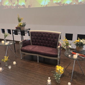 ソファー席の椅子はいくつか選択できるそう|774232さんのヴィラ・デ・マリアージュ高崎の写真(2552882)