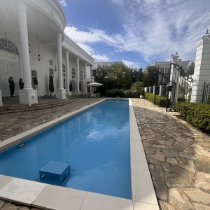 こちらのプールでバルーンを飛ばすこともできるとの事|774232さんのアーセンティア迎賓館(高崎)/テイクアンドギヴ・ニーズウェディングの写真(2555128)