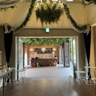 ガーデンセレモニーの会場は季節により装飾が変わります。