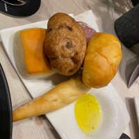 パンが食べ放題で友達はとても喜んでました