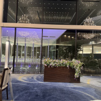 夜の披露宴会場の雰囲気