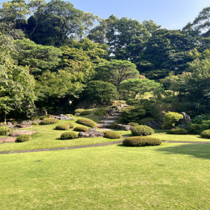 けっこう和のテイスト強めのお庭です|774416さんの国際文化会館(International House of Japan)の写真(2554310)