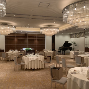 小さい方の披露宴会場|774425さんのザ・ロイヤルダイナスティ大宮(THE ROYAL DYNASTY OMIYA)の写真(2554344)