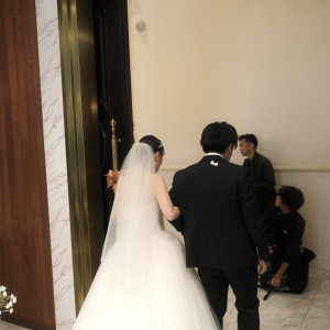 退場|774445さんのベイサイド迎賓館(神戸)/テイクアンドギヴ・ニーズウェディングの写真(2554678)