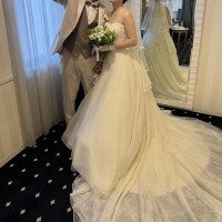 ドレスサロンでレンタルしたタキシードとウエディングドレス