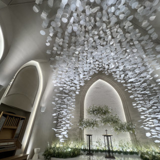 白を基調とした素敵な会場です。