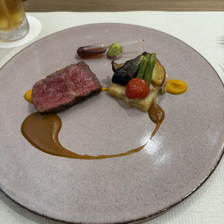 メイン牛肉
