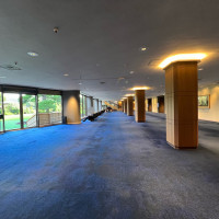 明治記念館ロビー