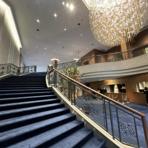 入り口入ってすぐの印象的な階段。|774542さんの明治神宮・明治記念館の写真(2555488)