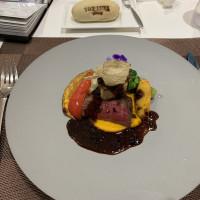 1番高いコースの肉料理