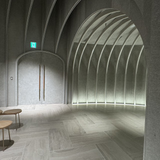 新郎新婦が入場する扉