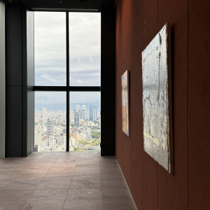 会場と同じフロアにあるギャラリー。|774728さんのuneの写真(2555613)