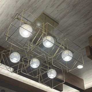 ライトも珍しい形で、天井までおしゃれでした。