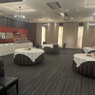 さらにシンプルな会場もありました。