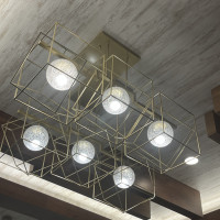 ライトも珍しい形で、天井までおしゃれでした。