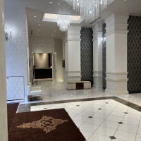 結婚式場に入ってすぐこちらに出ます