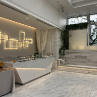 チャペルを出てすぐのフリースペースでのビュッフェコーナーです