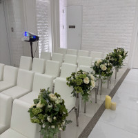 参列者の席です。
個々の椅子なのが調整できて良い