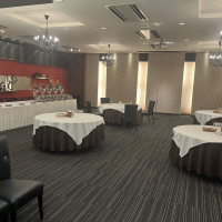 さらにシンプルな会場もありました。