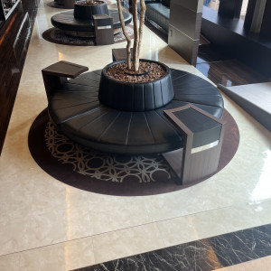 控えルームのソファ。かけてみたらふかふかでした。|774735さんのザ マグナス 東京(THE MAGNUS TOKYO)の写真(2557676)