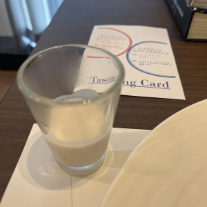 ウエディングケーキをカットではなく、ソースをかける演出でした|774735さんのザ マグナス 東京(THE MAGNUS TOKYO)の写真(2557700)