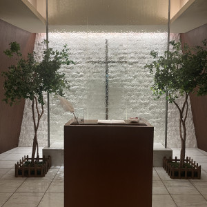 チャペル十字架は取り外しできるそうです。|774735さんのベルヴィ 大宮サンパレス/ブライダル ステージ グランツ(GLANZ)の写真(2593765)