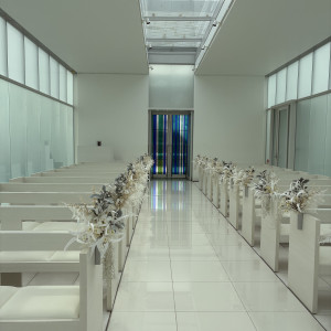 白と青色基調のチャペルです|774737さんの神戸メリケンパークオリエンタルホテルの写真(2555661)