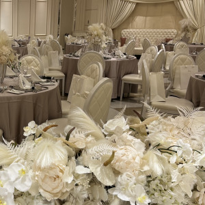 披露宴会場の装花|774743さんのアンジェリオン オ プラザ 東京（Angelion au plaza TOKYO）の写真(2565734)