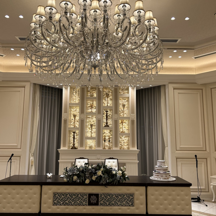 シャンデリアが写真に写ります