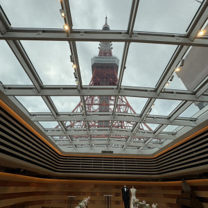 チャペルからの東京タワー|774807さんのThe Place of Tokyo(ザ プレイス オブ トウキョウ)の写真(2556199)