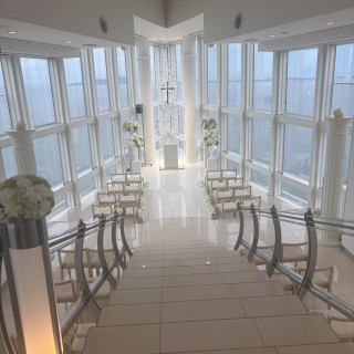 福岡の海が一望できるチャペル