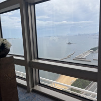 チャペルから海が見えます