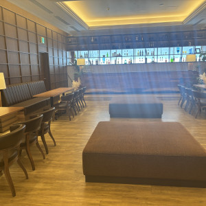 広々としたゲスト待合スペース|774818さんのアルマリアン 福岡（ALMALIEN FUKUOKA）の写真(2556524)