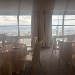 披露宴会場の窓が大きくて開放感があります|774818さんのヒルトン福岡シーホークの写真(2556247)