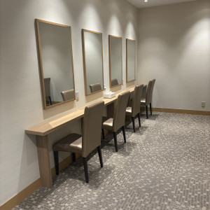 ゲストのメイク直しスペース|774818さんのTHE STRINGS HAKATA / ザ ストリングス ハカタの写真(2556385)