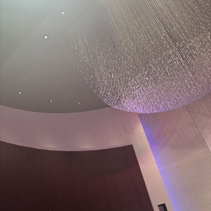 もうひとつの挙式会場のシャンデリア|774818さんのヒルトン福岡シーホークの写真(2556243)