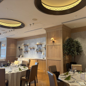 コンパクトで落ち着いた雰囲気の披露宴会場|774818さんのTHE STRINGS HAKATA / ザ ストリングス ハカタの写真(2556389)