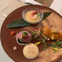 料理は創作料理です