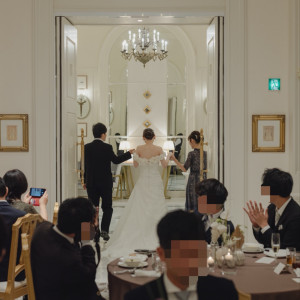 お色直し退場|774881さんのアーヴェリール迎賓館（岡山）/テイクアンドギヴ・ニーズウェディングの写真(2567177)