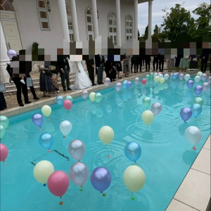 風船投げ入れシーン|774881さんのアーヴェリール迎賓館（岡山）/テイクアンドギヴ・ニーズウェディングの写真(2567192)