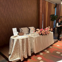 披露宴会場　新郎新婦