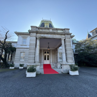 貴賓館外観です。当日はクラシックカーの撮影もできました