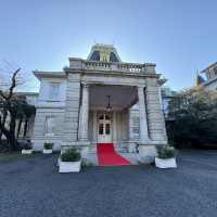 貴賓館外観です。当日はクラシックカーの撮影もできました