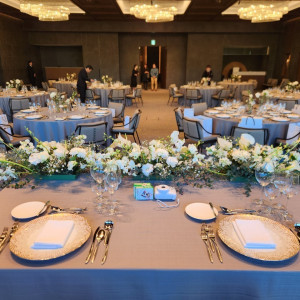 新郎新婦のテーブルの花|774942さんのTIAD, オートグラフ コレクション（ティアド, オートグラフ コレクション）の写真(2558556)