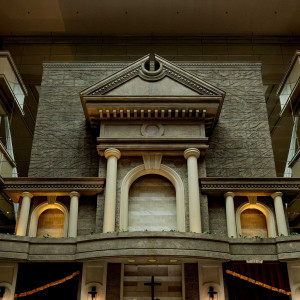 ラウンジ挙式 4階まで吹き抜け|774942さんの名古屋東急ホテルの写真(2556764)