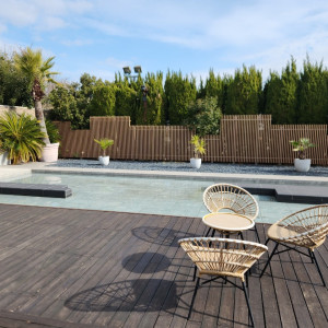 披露宴会場の外にはプールもあります|774942さんのマリエール山手(Marriyell YAMATE)の写真(2558509)