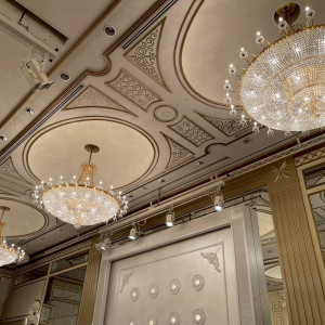 披露宴会場を見上げると|774942さんの名古屋東急ホテルの写真(2556785)